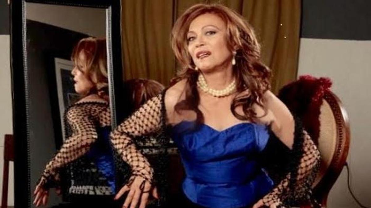 La actriz puertorriqueña Sonia Noemí González interpreta una ‘vedette’ de antaño en el musical ‘Desnuda’
