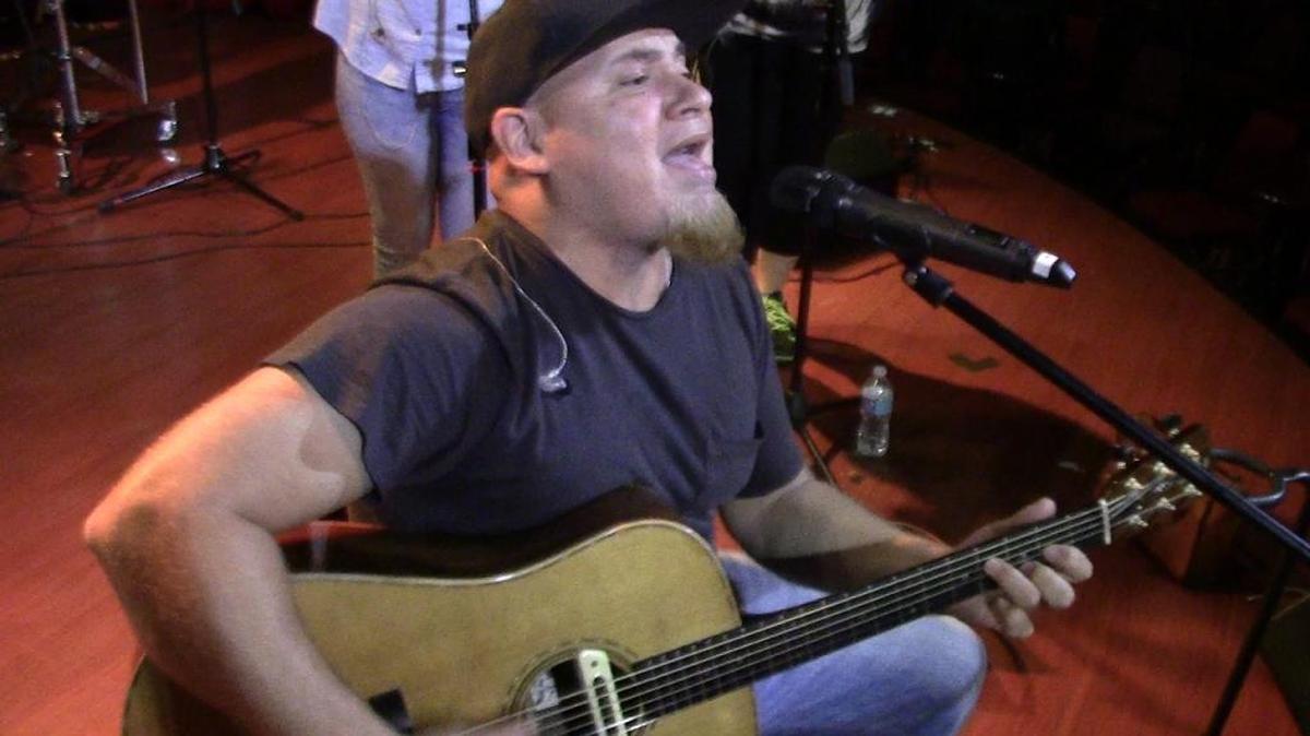 Kelvis Ochoa ensaya con músicos de Miami el 21 de junio del 2017 en Brickell.
