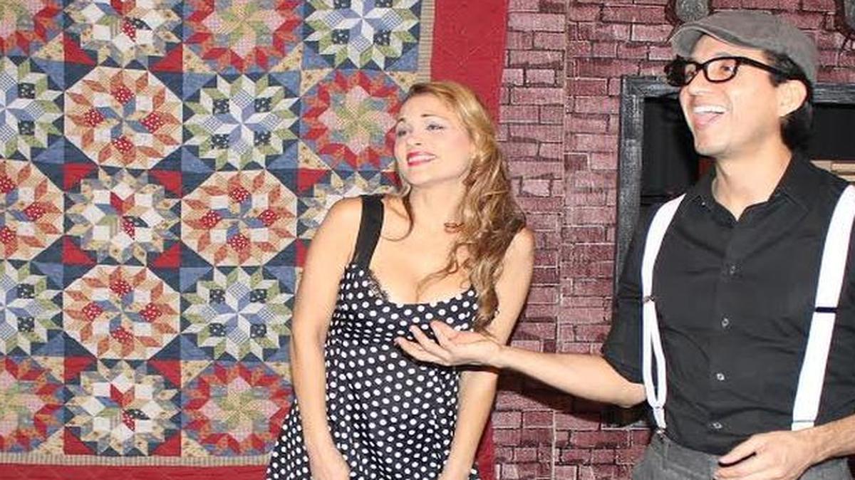 Mabel Leyva y Luis Acosta protagonizan la comedia ‘Flechados’.