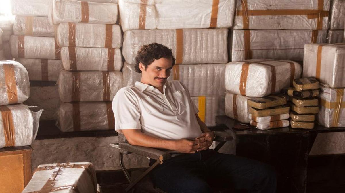 
El actor Wager Moura interpreta a Pablo Escobar en ‘Narcos’, una serie bilingüe de Netflix, que se estrena el 28 de agosto.
