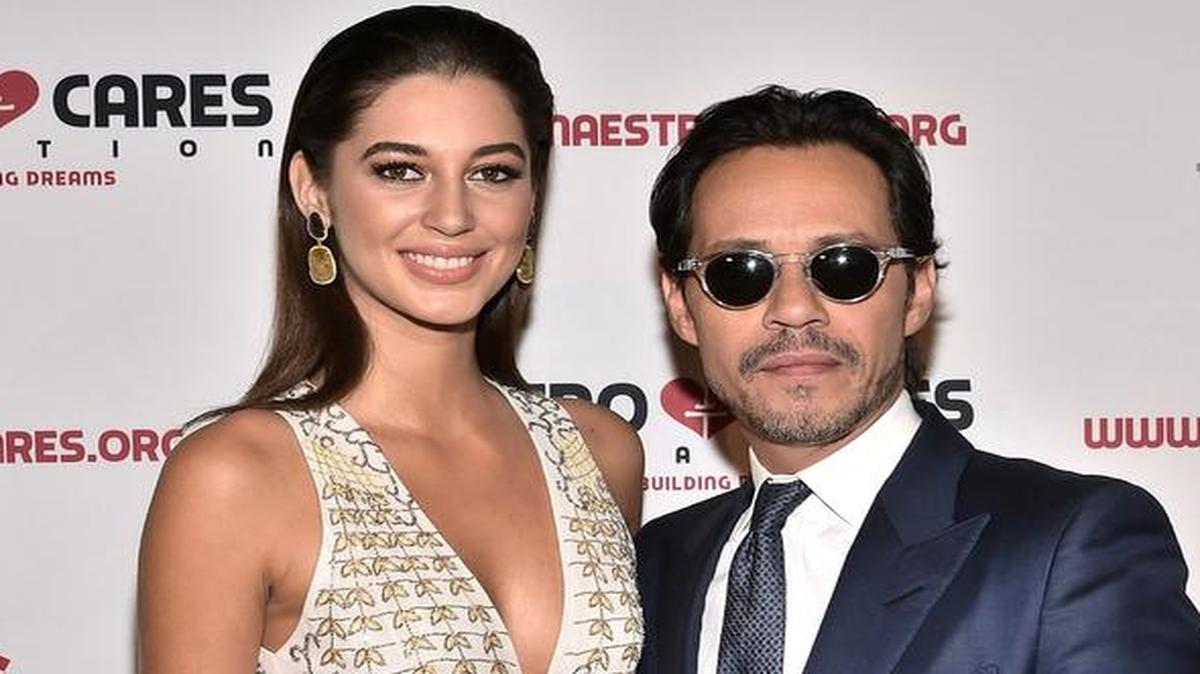 El cantante Marc Anthony y su nueva novia, la modelo dominicana Mariana Downing, el 21 de marzo del 2017 en Nueva York.