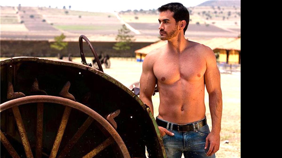 
DAVID ZEPEDA, PROTAGONISTA DE ‘HASTA EL FIN DEL MUNDO’, UNIVISIÓN, 9 P.M.

