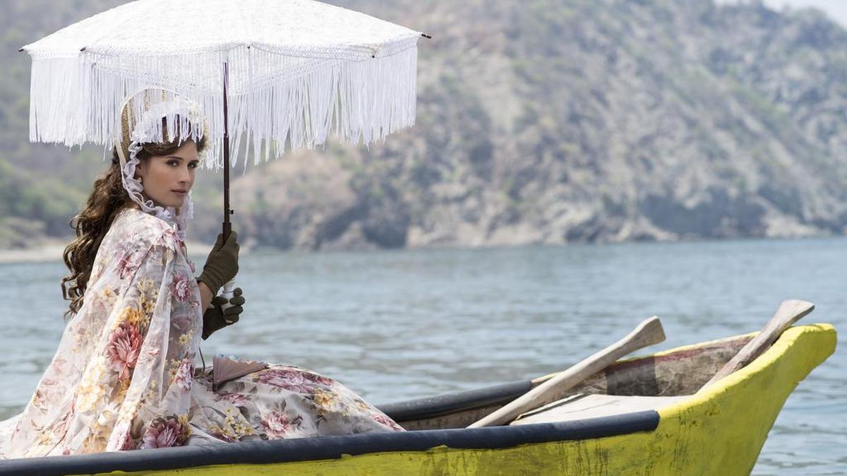 Fotograma cedido el martes 19 de abril de 2016, de la actriz española Nerea Camacho, en su papel protagonista de la serie colombiana "La esclava blanca", que este lunes empezó a transmitir Telemundo a la audiencia hispana de EEUU.