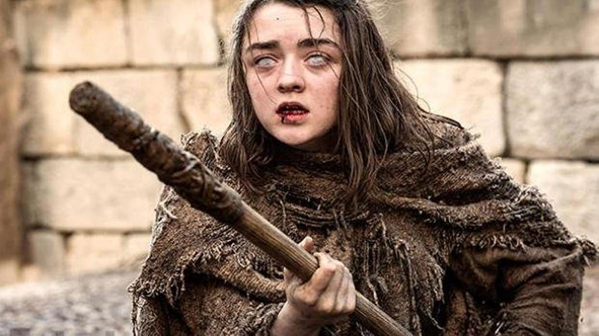 Maisie Williams en el papel de Arya.