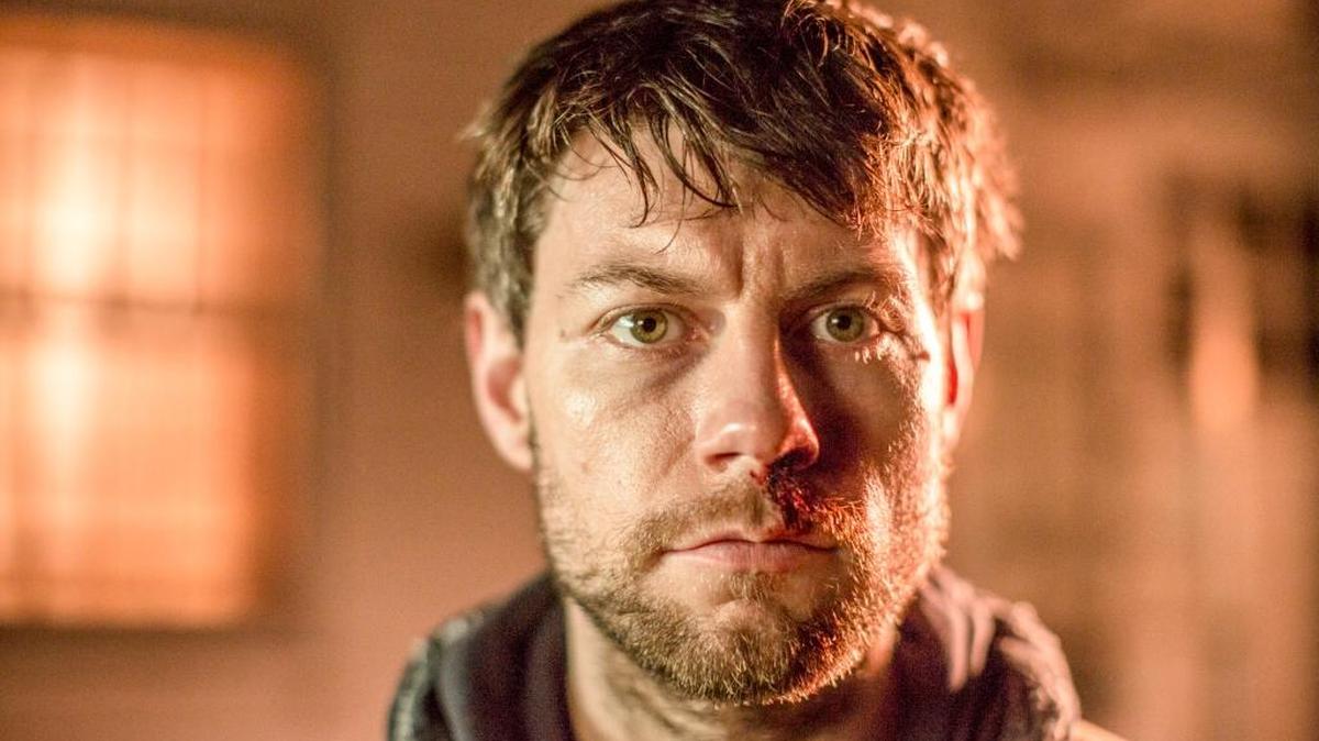 Patrick Fugit interpreta al protagonista de ‘Outcast’.