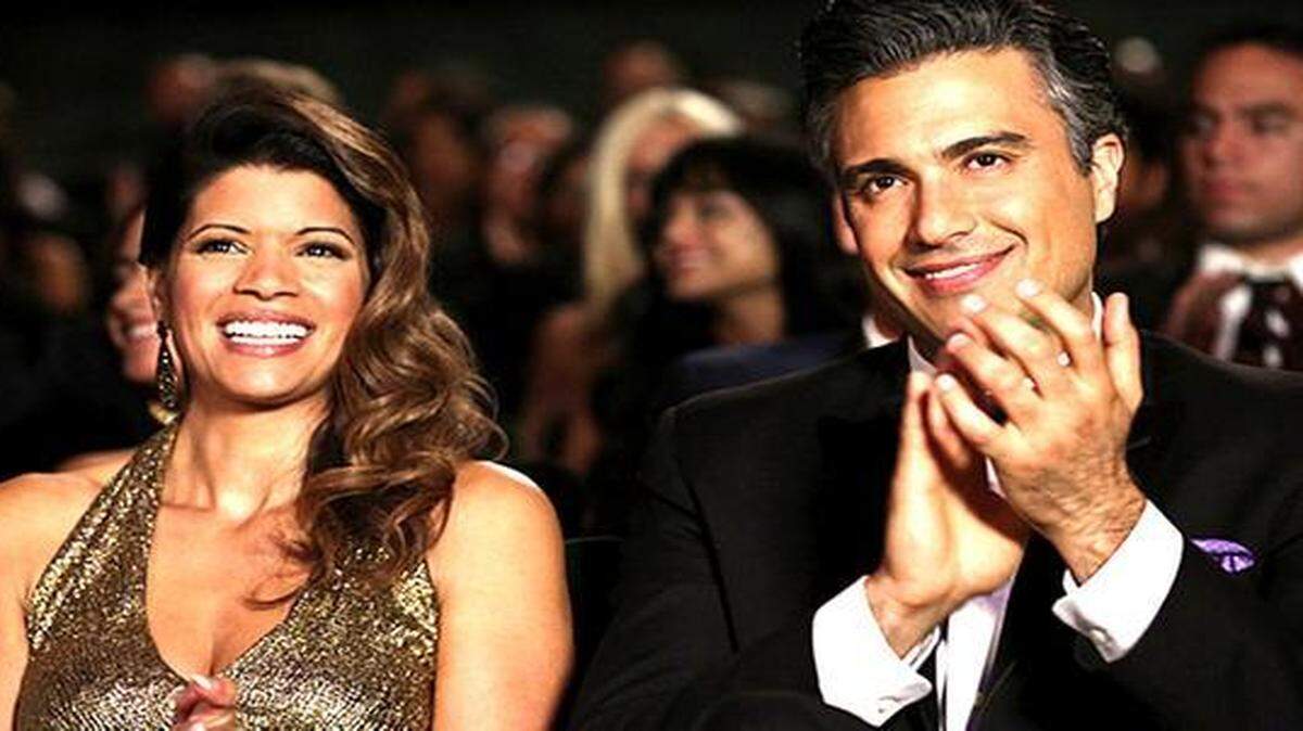 
GINA RODRÍGUEZ Y JAIME CAMIL, ESTRELLAS DE ‘JANE THE VIRGIN’, THE CW, LUNES, 9 P.M.
