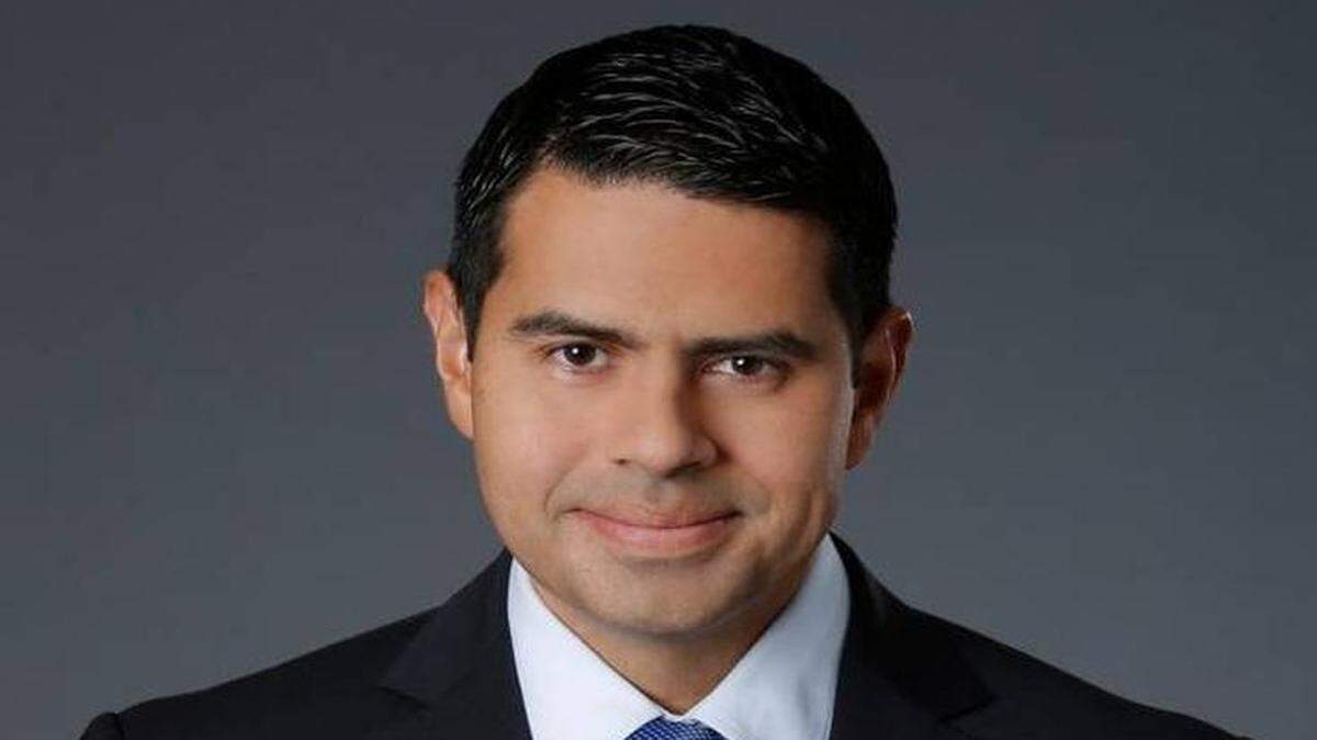 César Conde fue nombrado presidente de NBCUniversal International Group y de NBCUniversal Telemundo Enterprises, anunció el lunes la compañía.
