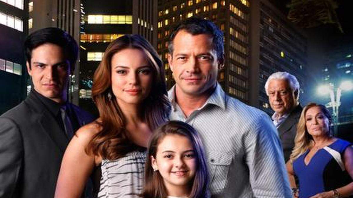 
ELENCO ESTELAR DE ‘RASTROS DE MENTIRAS’, MUNDOFOX, 9 P.M.
