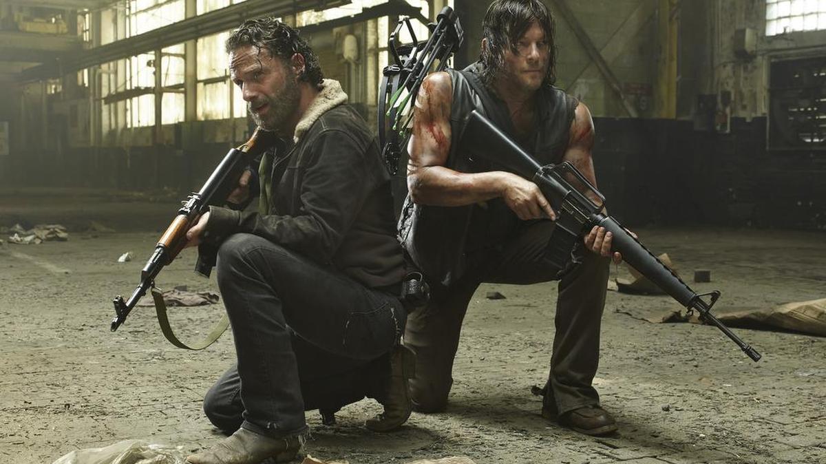 Andrew Lincoln y Norman Reedus en una escena de la serie ‘The Walking Dead’.