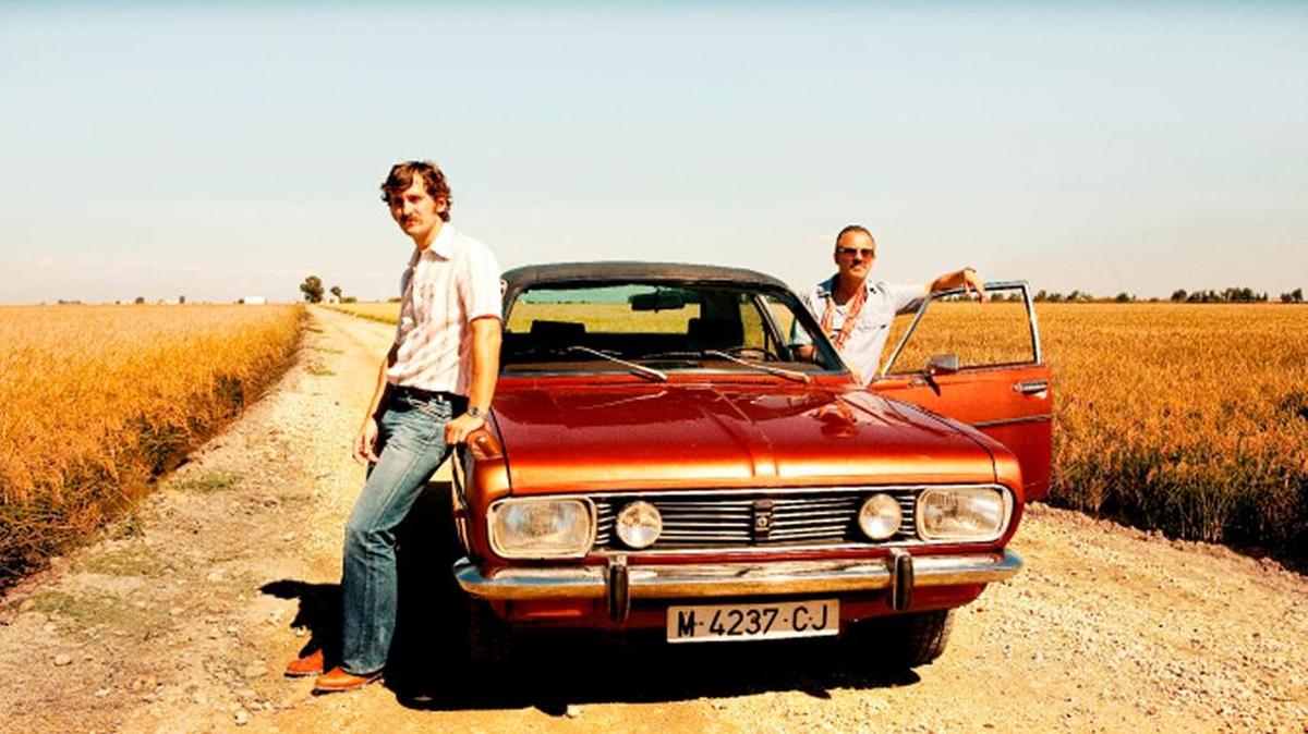 
Raúl Arévalo y Javier Gutiérrez en ‘La isla mínima’, dirigida por Alberto Rodríguez.
