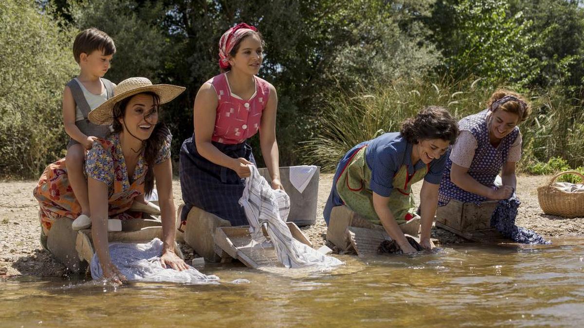 Una escena de la película “Dolor y gloria” del español Pedro Almodóvar.
