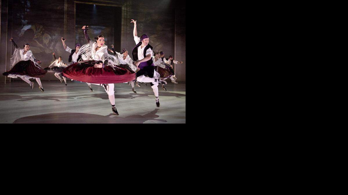 
El espectáculo ‘Sorolla’ se propone hermanar al pintor con las danzas que reflejan a España.
