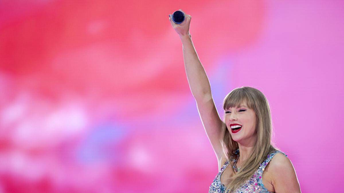 AMSTERDAM - Taylor Swift durante su actuación ante unas 55,000 personas en el Johan Cruijff Arena. La cantante volvió a actuar en Holanda después de poco más de nueve años.