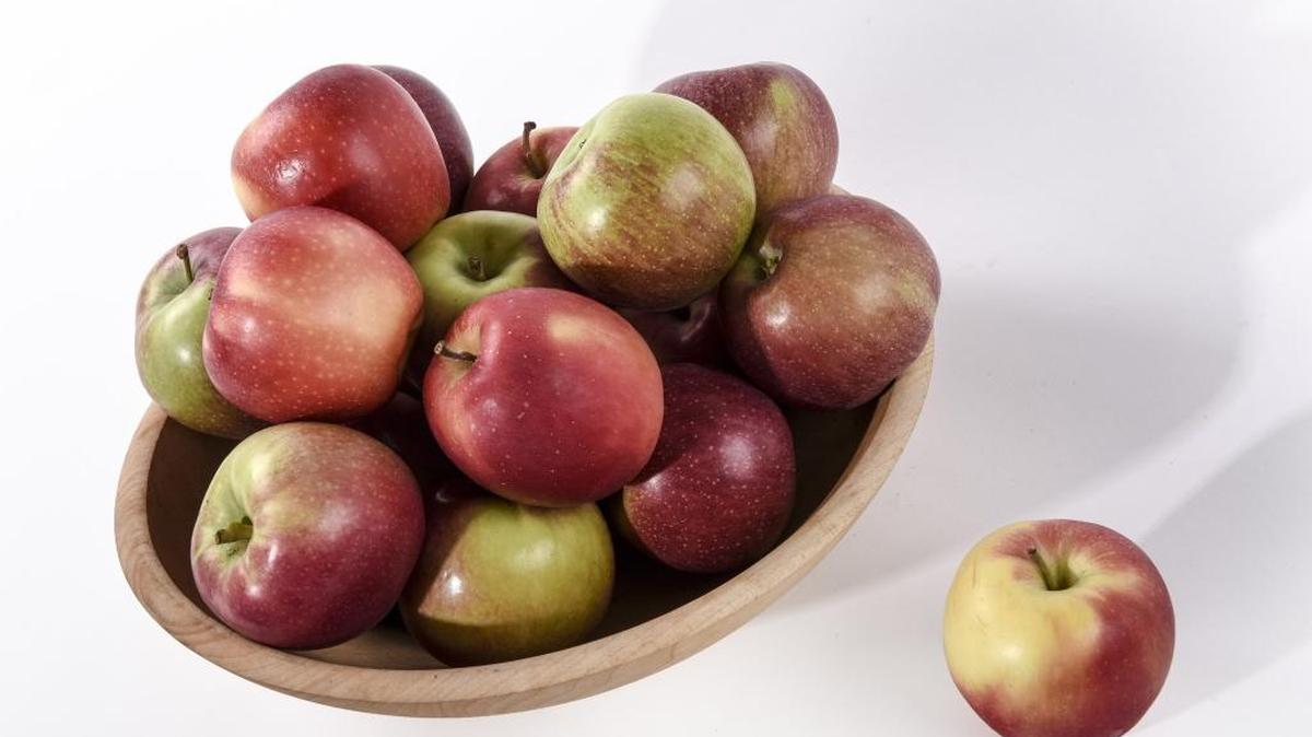 Sagitario: Para que no te falte el amor, ten en tu casa una cesta de manzanas rojas que servirán de imán para atraer energía positiva.