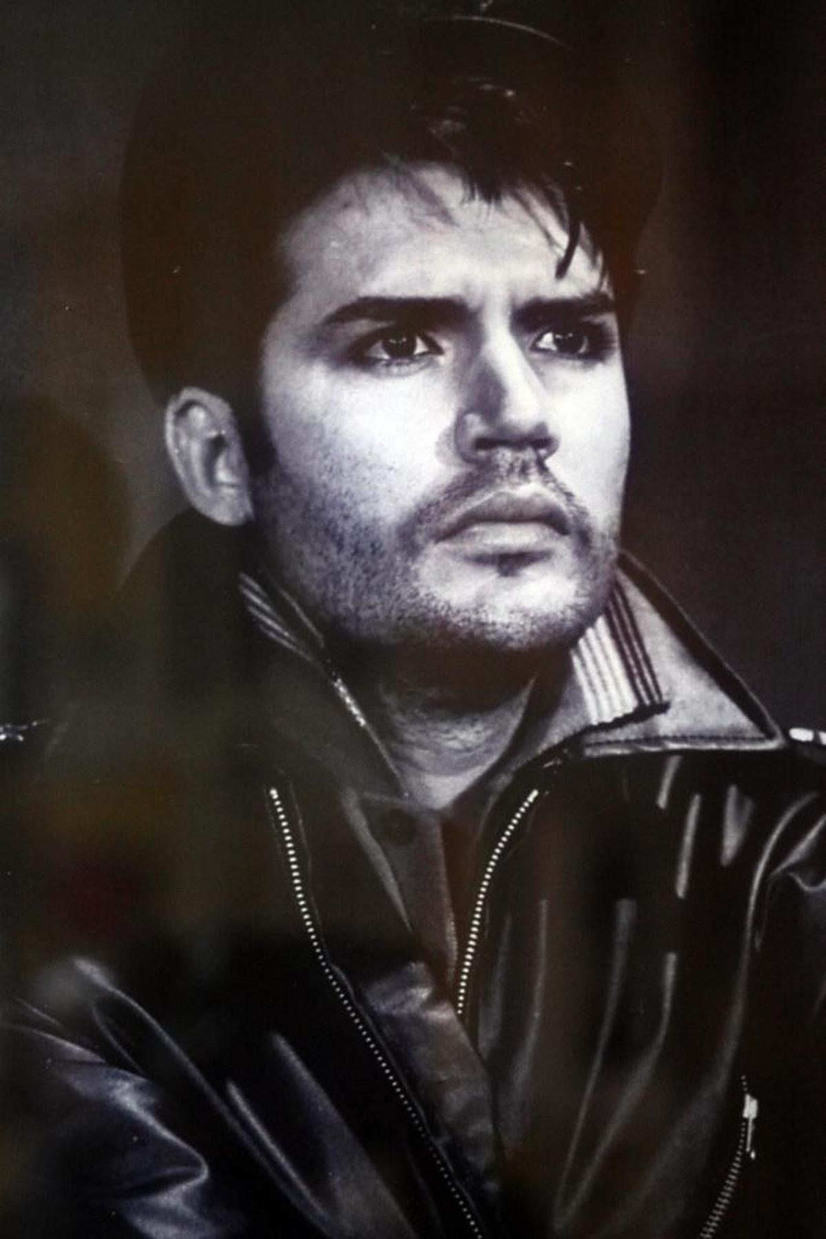 Retrato de Walter Mercado cuando era un actor de telenovelas.