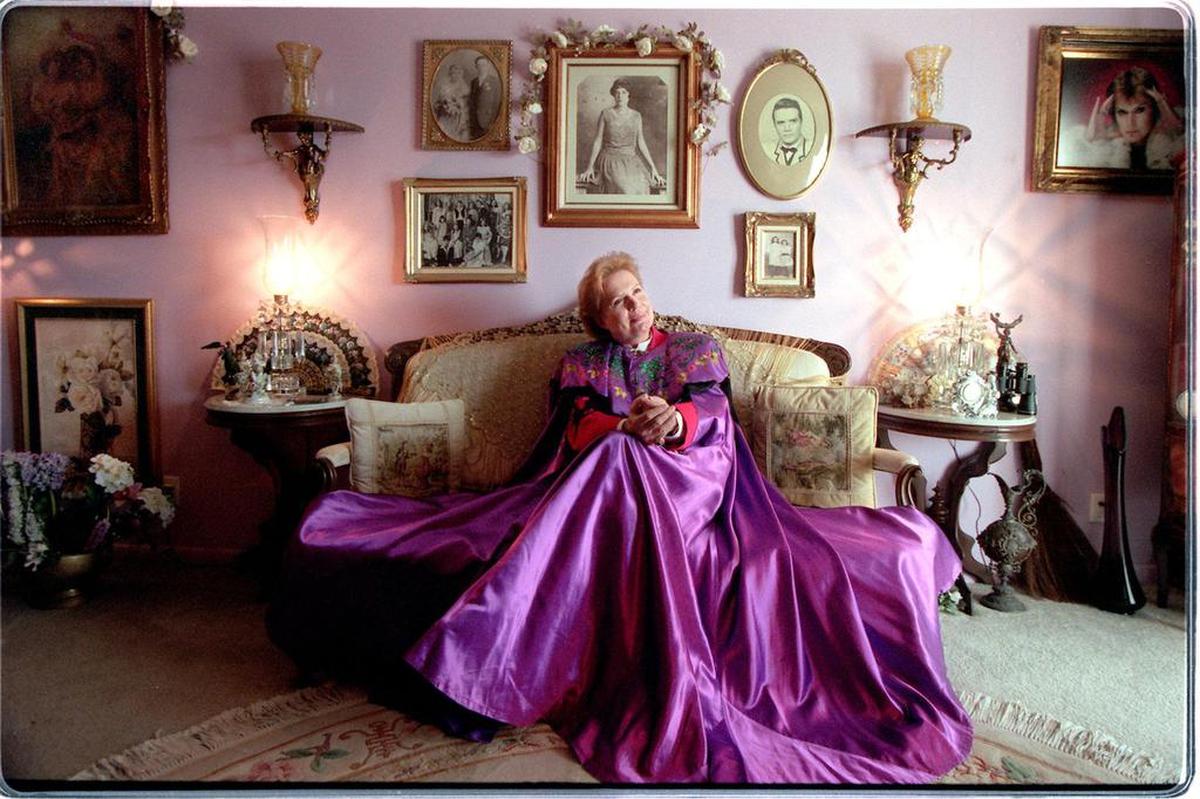 Walter Mercado en su apartamento de Miami, el 26 de marzo de 1997.