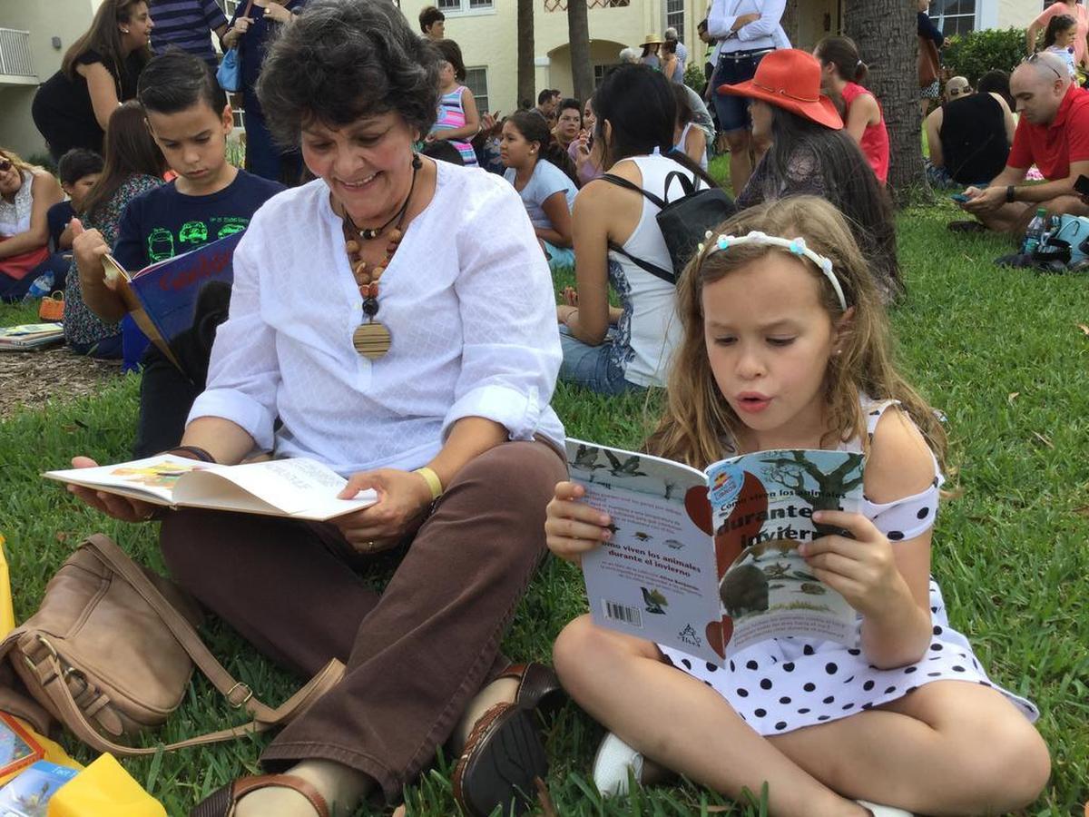 Picnic de libros 2017 realizado en mayo 2017 por la Fundación Cuatrogatos y Miami Book Fair