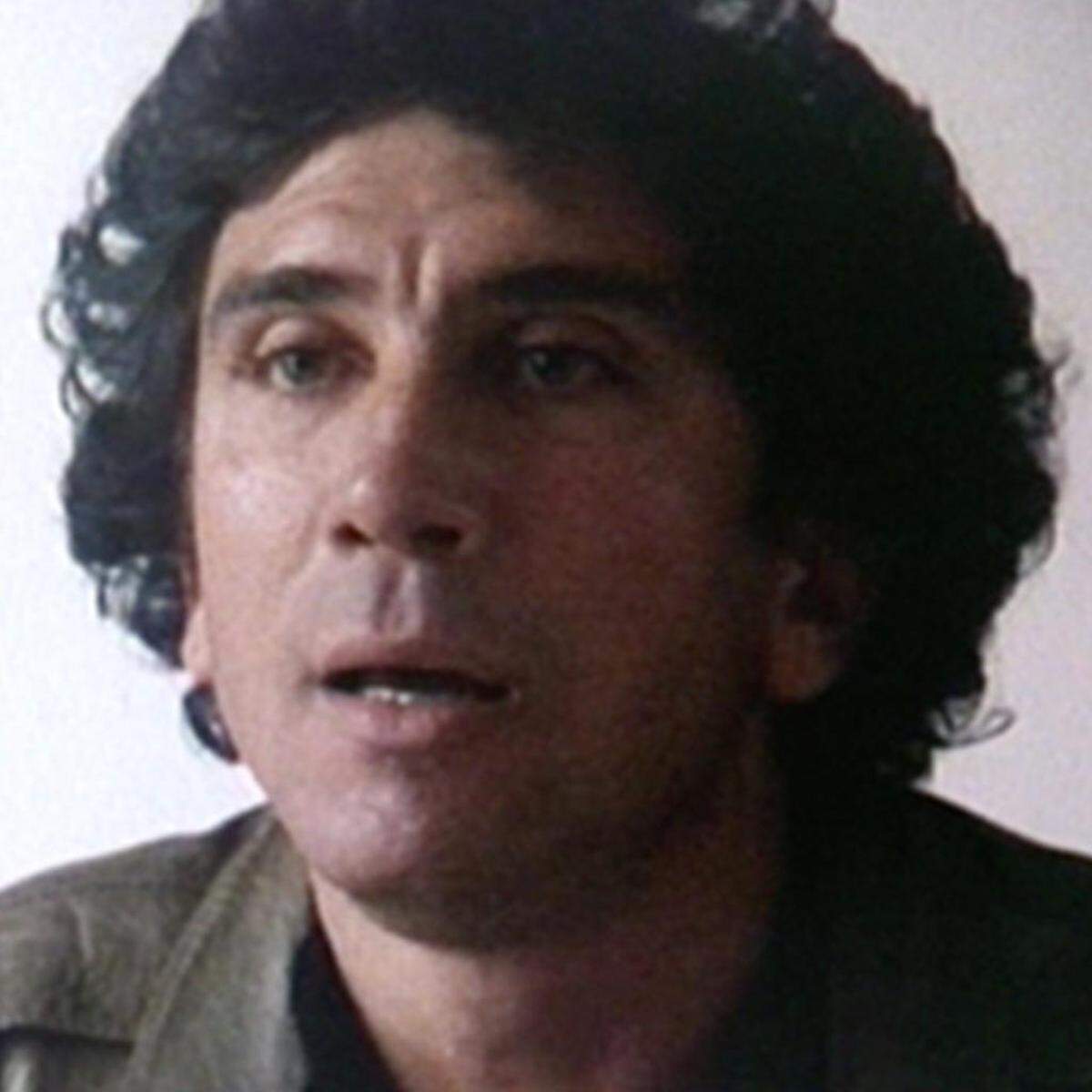 En ‘Conducta impropia’ el escritor Reinaldo Arenas recuerda cuando fue relegado a la categoría de “no persona”.