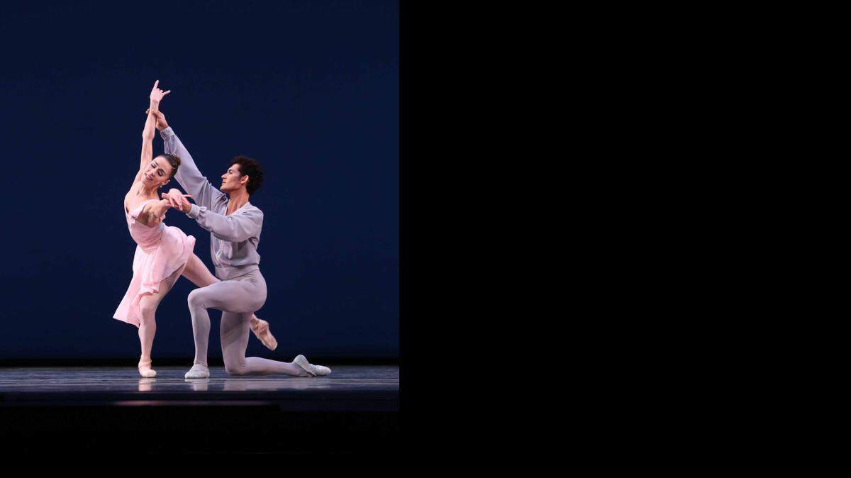 
Patricia Delgado y Renan Cerdeiro en ‘Allegro Brillante’.
