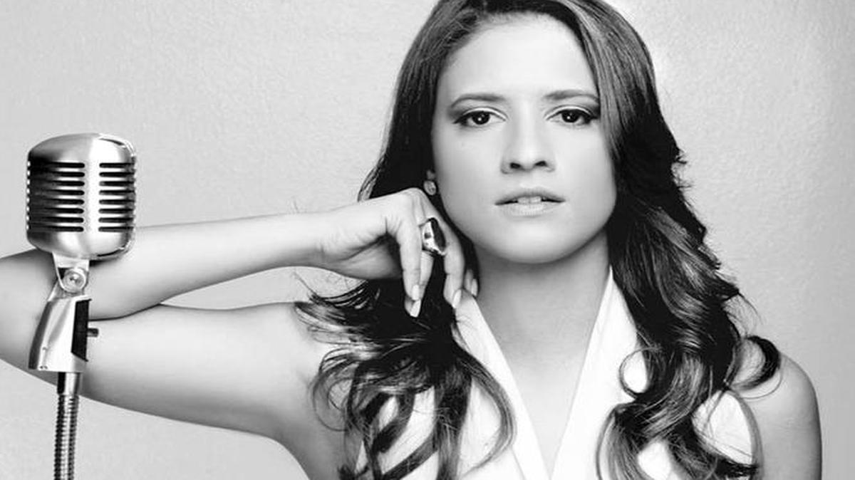 
La cantante Nathalie Hazim
