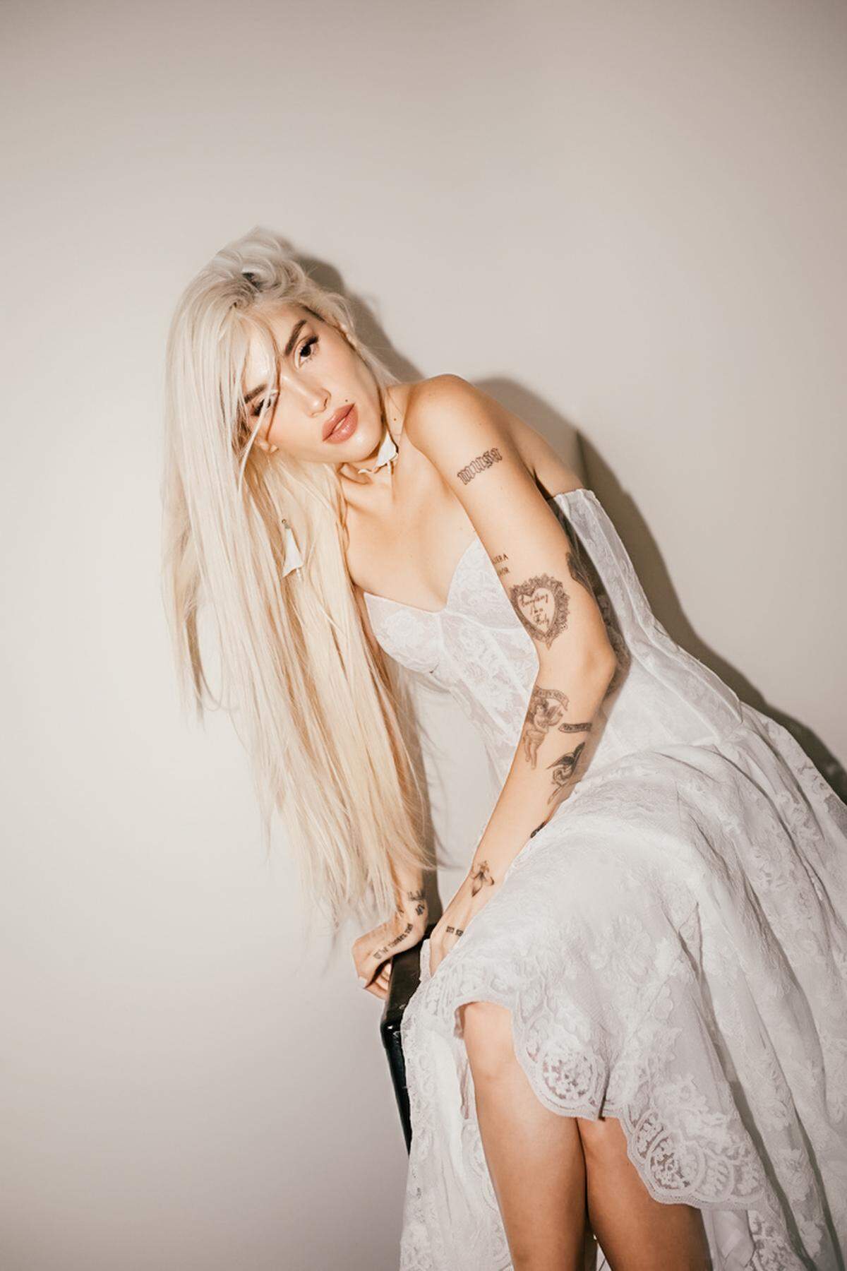 2025 se perfila como un año decisivo para la artista. Además de su papel como imagen de Adidas y las cuatro nominaciones al Latin GRAMMY, Elena Rose se prepara para su primera gira por Estados Unidos con Live Nation, que comenzará el 28 de noviembre en Miami.