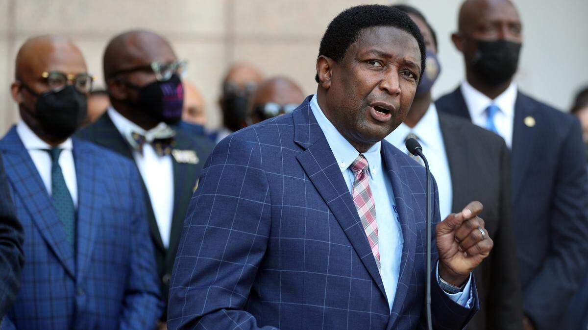 El exalcalde del Condado Broward, Dale V.C. Holness, lanzará oficialmente su campaña para representante ante el Congreso de EEUU por el distrito 20 de Florida.