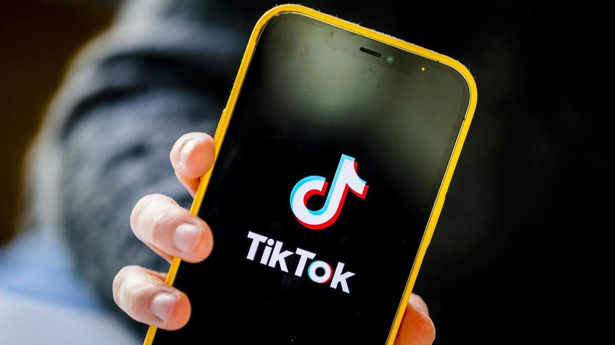 El secretario de Estado de Estados Unidos, Antony Blinken, opinó este jueves que la aplicación china TikTok es una “amenaza” para la seguridad nacional de su país que “debe terminar de una forma u otra”.