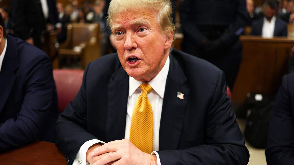 El expresidente Donald Trump antes de que comiencen las deliberaciones de jurado, durante su juicio por pagos ilegales a una actriz porno, en un tribunal de Manhattan, Nueva York, el miércoles 29 de mayo de 2024.