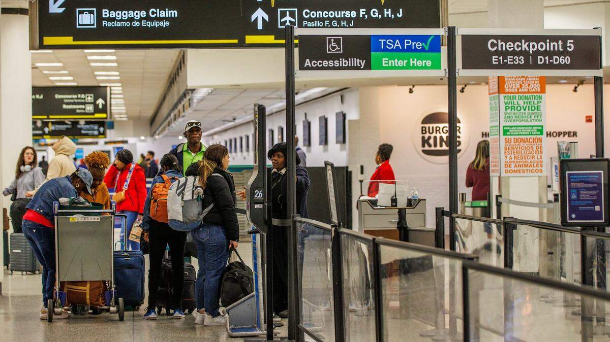 Viajeros con pasaporte de EEUU necesitarán el permiso ETIAS para viajar a países del Espacio Schengen.