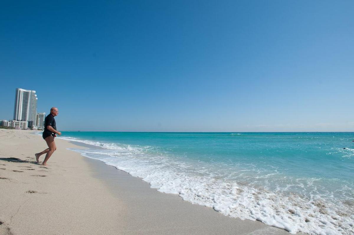 La playa de Haulover Park está incluida entre las 10 mejores playas de nudistas de Estados Unidos.