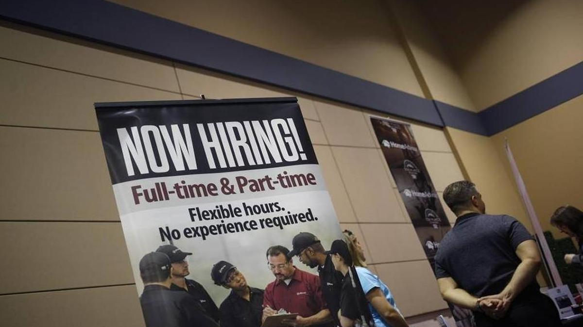 Según los datos más recientes del Departamento de Oportunidades Económicas de la Florida hay más de 72.000 oportunidades de trabajo en línea disponibles en los condados de Broward, Miami-Dade, Monroe y Palm Beach en abril de 2017.