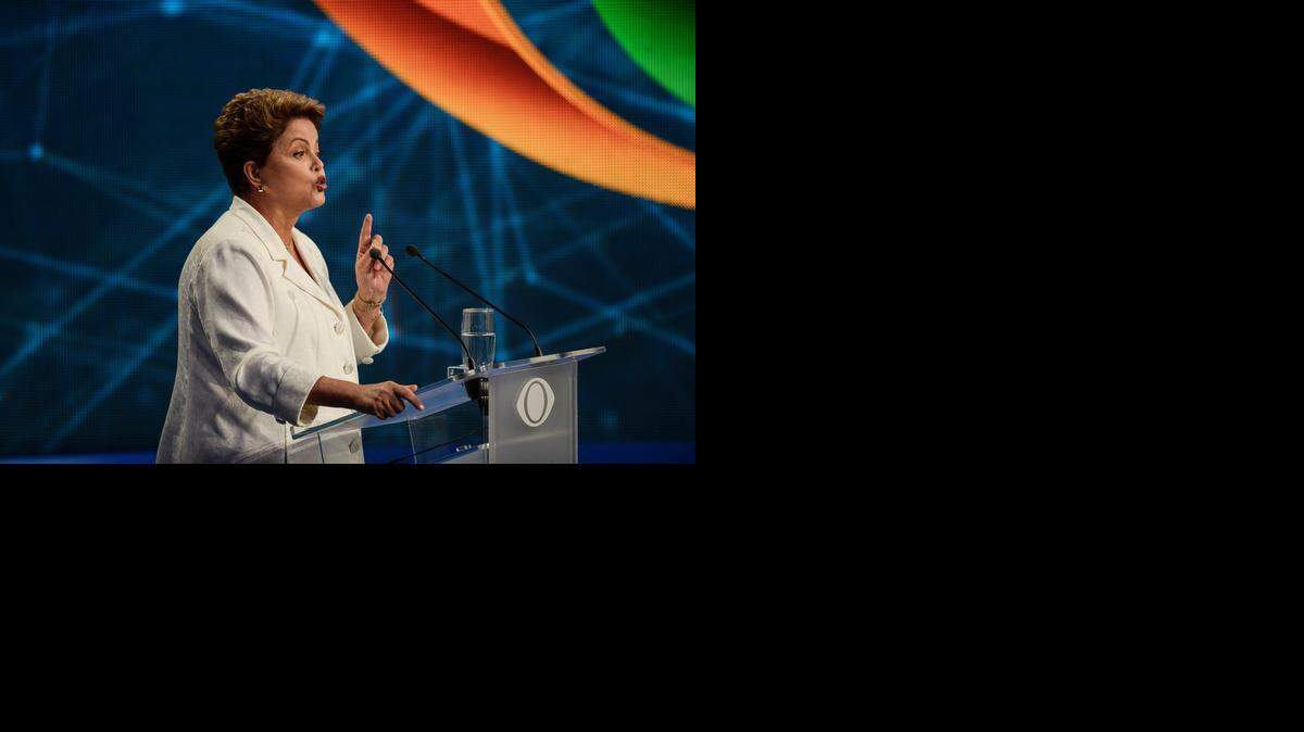 
La presidenta de Brasil, Dilma Rousseff, dijo el miércoles que su nuevo equipo económico será anunciado el jueves y no está prevista una ceremonia de asunción del cargo. 
