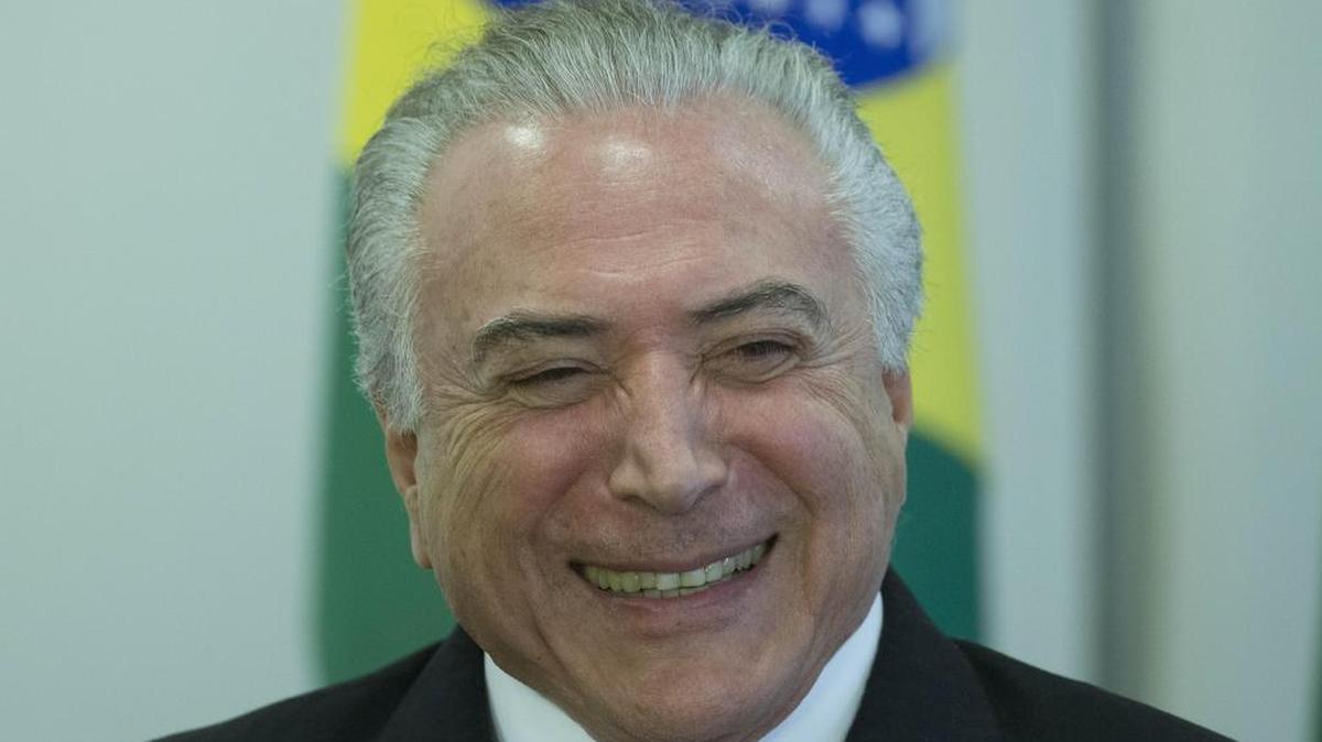 - El presidente de Brasil, Michel Temer, participa de una ceremonia el miércoles 10 de mayo de 2017, en el Palacio de Planalto en Brasilia (Brasil).