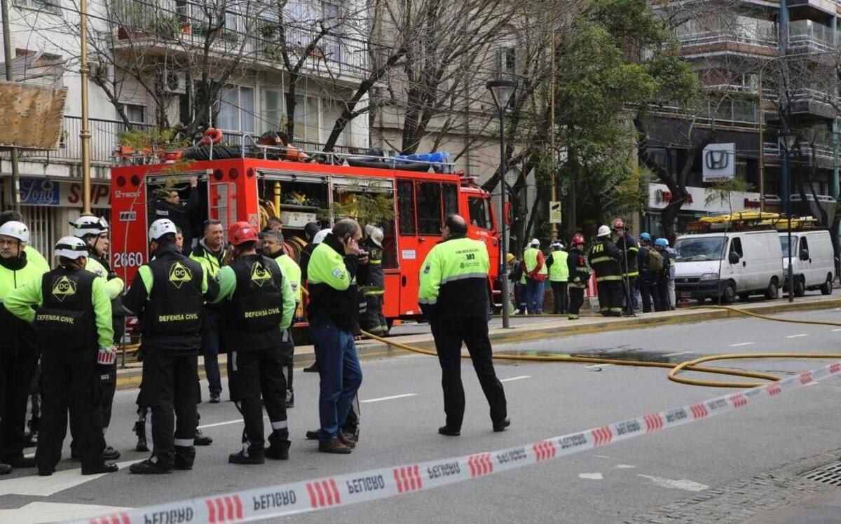 Una fuga de gas en una tubería que reparaban en un barrio residencial de Buenos Aires.