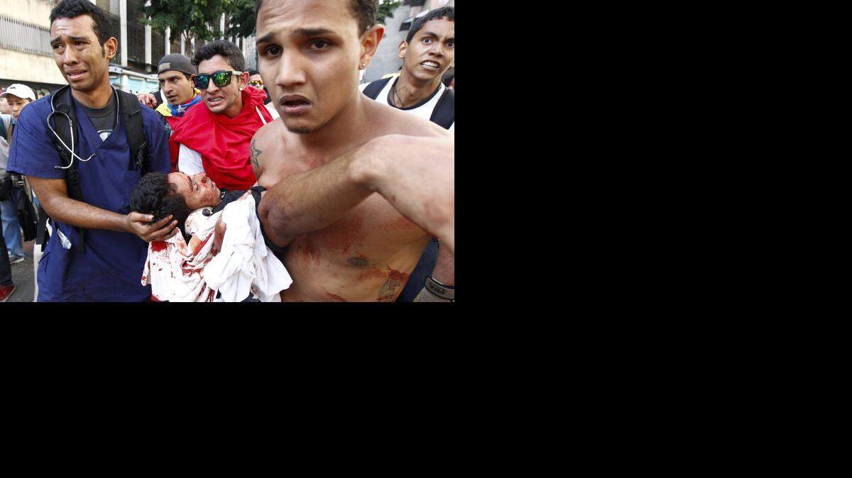 
Mas de la mitad de los casos de violaciones a la libertad de expresión, un total de 190, se produjeron entre febrero y mayo, en coincidencia con las protestas opositoras.
