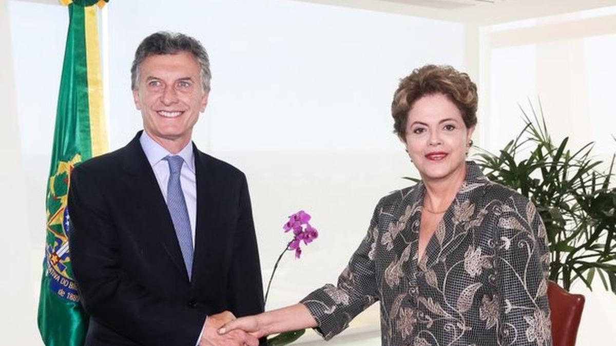 El presidente electo de Argentina, Mauricio Macri, y la mandataria brasileña Dilma Rousseff se reúnen el viernes en Brasilia