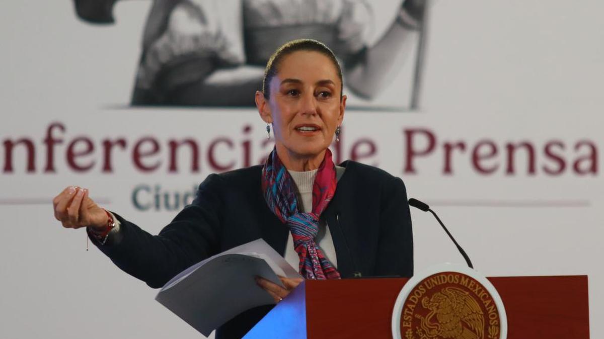 La presidenta de México, Claudia Sheinbaum, pidió este viernes a Televisa y Tv Azteca, las dos mayores televisoras del país, explicar sus escándalos de presunta corrupción en Estados Unidos que han involucrado a sus máximos directivos.