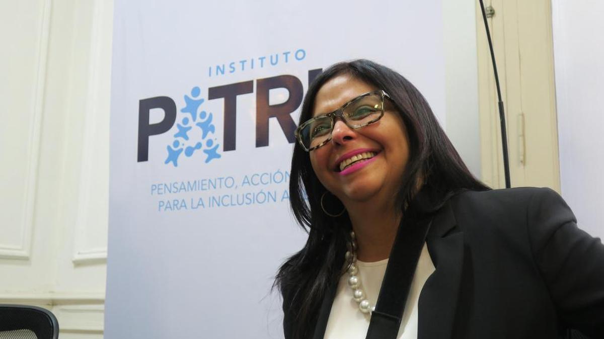 La ministra de Relaciones Exteriores, Delcy Rodríguez, participa en un encuentro en el instituto kirchnerista Patria el miércoles en Buenos Aires. Rodríguez aseguró que el Mercosur actuó “de muy mala fe con Venezuela” por la “intolerancia” de los países del bloque.