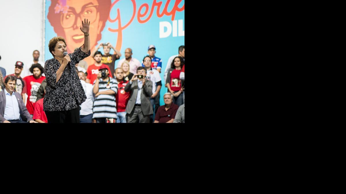 
La candidata a la reelección, Dilma Rousseff, participa el lunes 20 en un evento de campaña en Sao Paulo, Brasil. 
