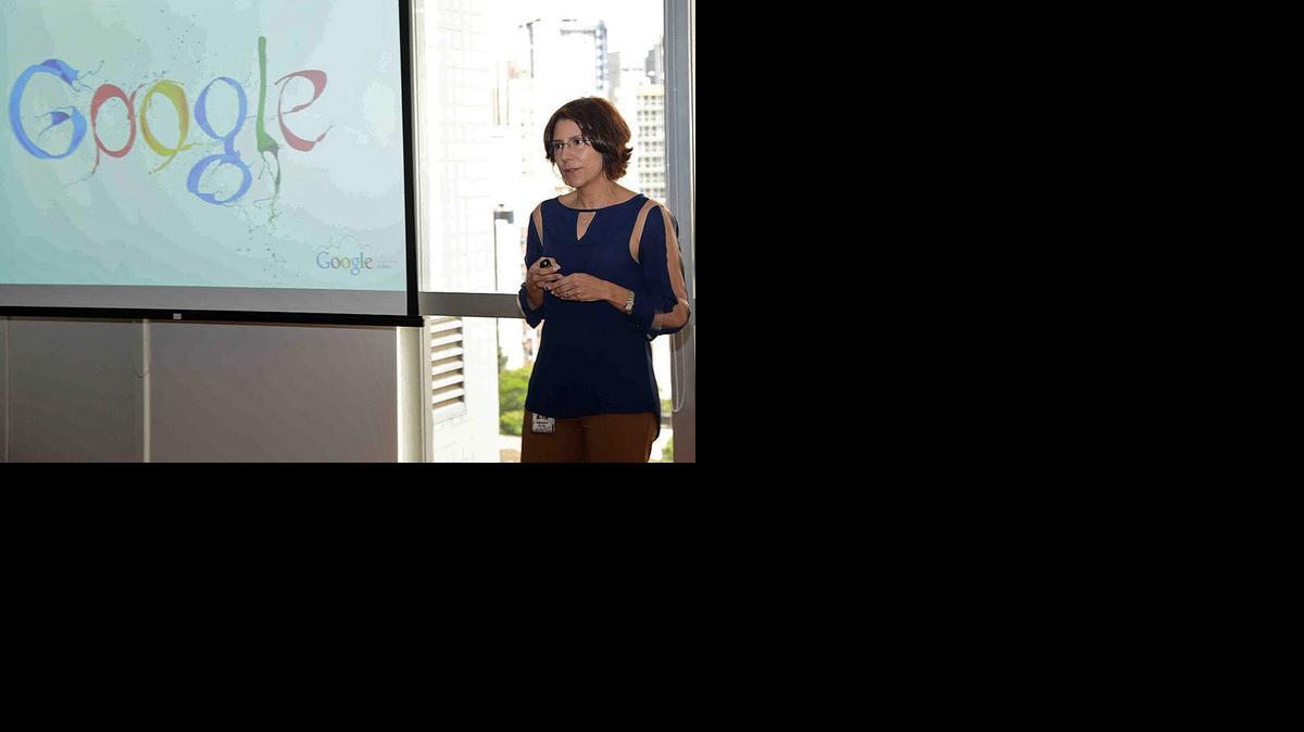 
La directora general de Google para Hispanoamérica, Adriana Noreña. Los ambientes llenos de empleados informales jugando al billar o tenis de mesa en las oficinas de esa emrepsa, se reproducen en su único Centro de Ingeniería en Latinoamérica, en Brasil.
