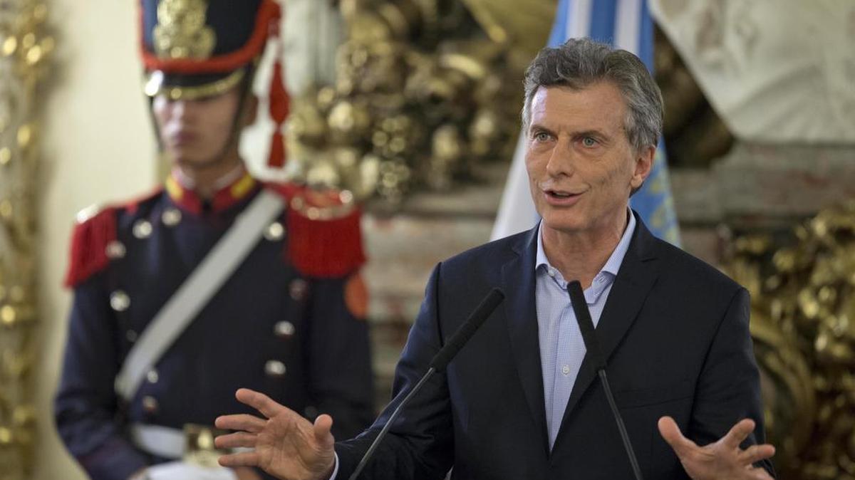 Mauricio Macri, el presidente de Argentina, da una declaración en la Casa de Gobierno de Buenos Aires, Argentina, el jueves, 7 de abril.