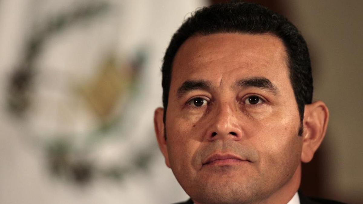 El presidente electo de Guatemala Jimmy Morales, del partido Frente de Convergencia Nacional (FCN), habla durante una rueda de prensa el lunes 26 de octubre de 2015, en Ciudad de Guatemala (Guatemala).