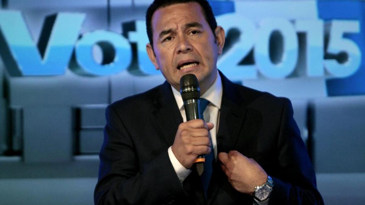 
El candidato a la presidencia de Guatemala, Jimmy Morales, del Frente de Convergencia Nacional (FCN), es el virtual vencedor de las elecciones generales, pero será necesaria una segunda vuelta para conocer al próximo mandatario del país.

