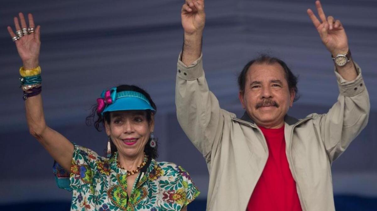 El presidente de Nicaragua, Daniel Ortega, y la primera dama y portavoz del gobierno, Rosario Murillo, el 3 de julio, en Managua. El 2 de agosto Ortega nombró a Murillo como su compañera de fórmula para las elecciones, el 6 de noviembre.