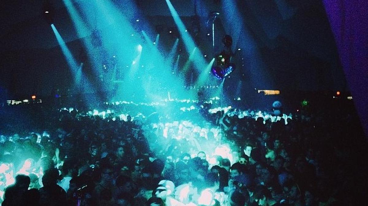 Imagen del festival de música electrónica Time Warp, de origen alemán, que recorre varios países y que llegó este año por tercera vez a Argentina para celebrarse el viernes 15 y el sábado 16 de abril.
