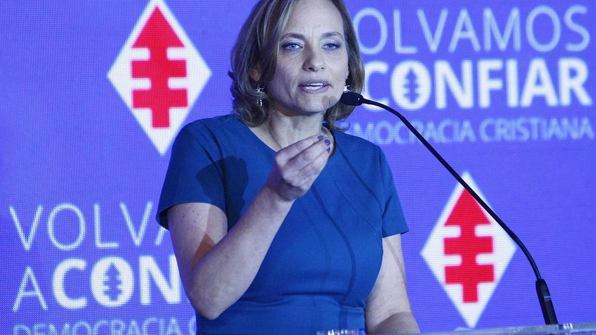 La senadora de la República y líder de la Democracia Cristiana chilena, Carolina Goic, el sábado 11 de marzo de 2017, en la Junta Nacional de la Democracia Cristiana, en Santiago de Chile.