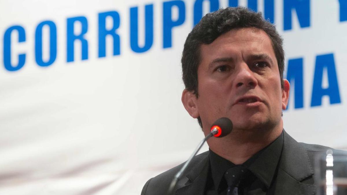 Sergio Moro, juez anticorrupción brasileño, habla en un foro sobre la corrupción, en Lima, Perú, el 23 de febrero del 2017.