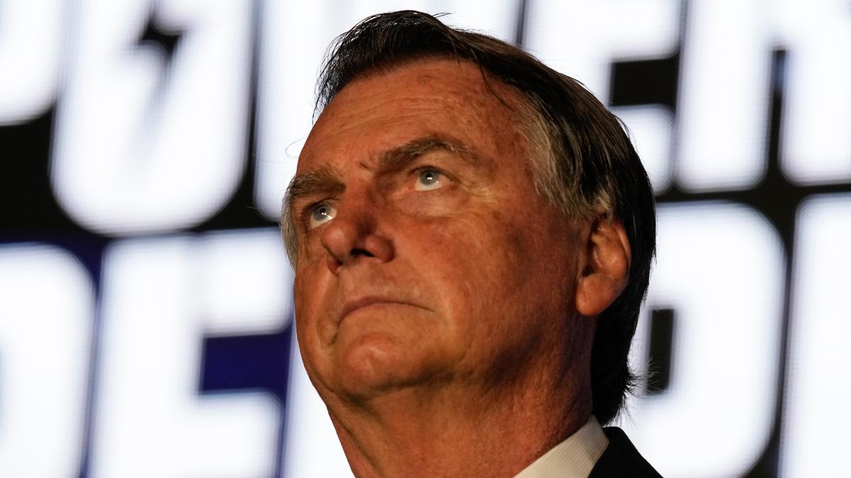 El expresidente de derecha de Brasil, Jair Bolsonaro, habla en un evento organizado por el grupo conservador Turning Point USA, en el Trump National Doral Miami, el viernes 3 de febrero de 2023, en Doral, Florida. (AP Photo/Rebecca Blackwell)