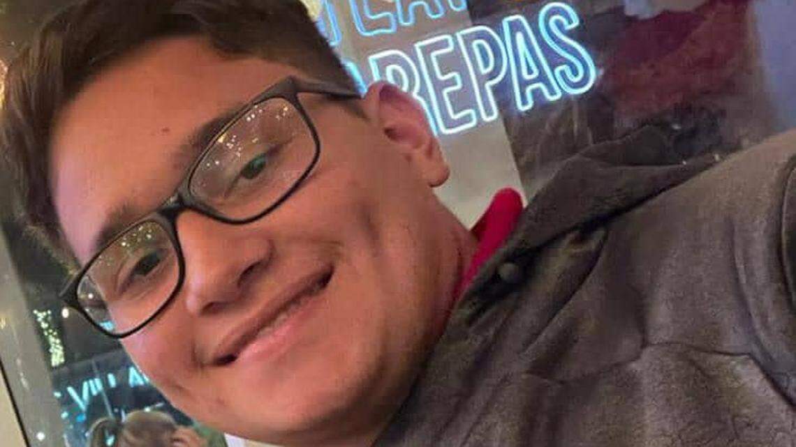 Los padres de un joven venezolano que falleció en un accidente en el sur de la Florida claman por una visa para poder viajar a EEUU y repatriar el cuerpo.