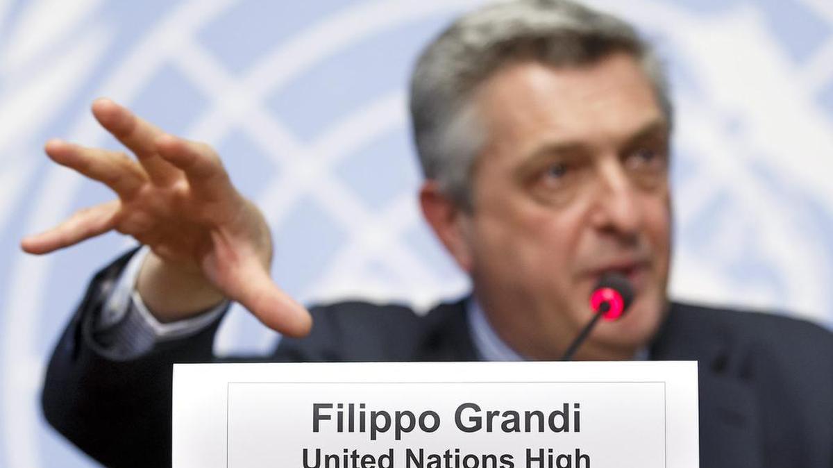 Fotografía facilitada hoy, 20 de junio de 2016, que muestra al alto comisionado de la ONY para los Refugiados, Filippo Grandi, durante una rueda de prensa el pasado 15 de junio de 2016. 